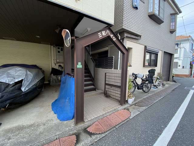 建物エントランス