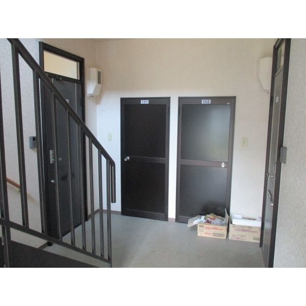 建物エントランス
