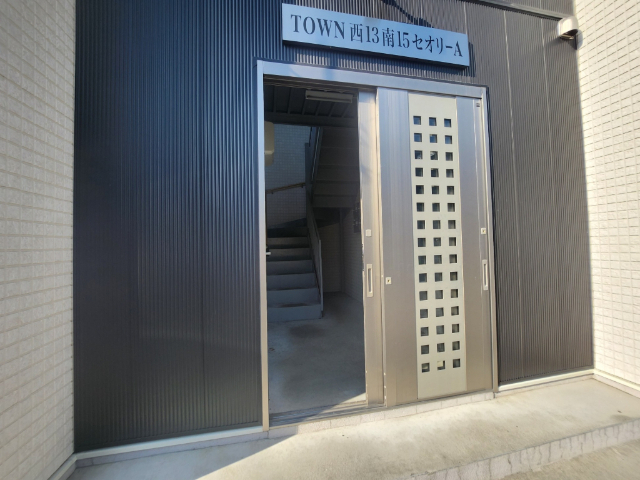 建物エントランス