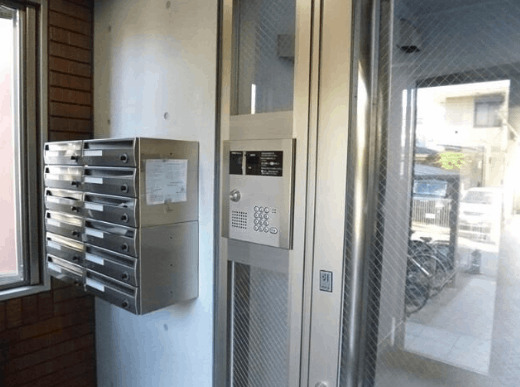 建物エントランス